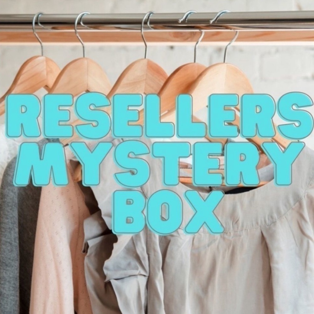 π Mystery Box - 5lb. Clothing and Jewelry Bundle Mystery Package πππ¦ - Picture 11 of 16